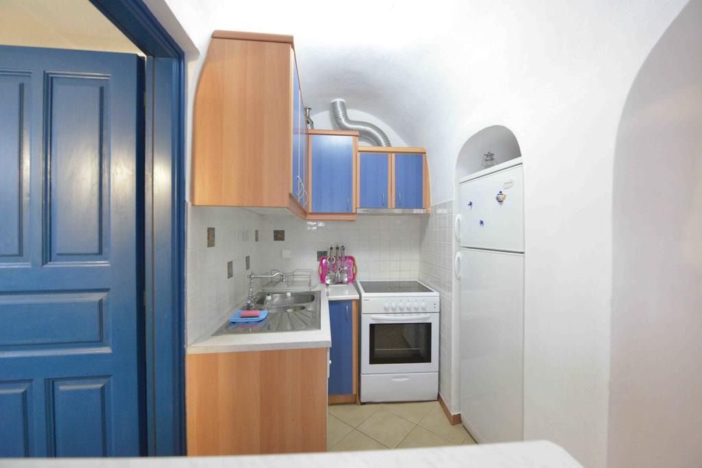 Kleo'S Guesthouse Exo Gonia Ngoại thất bức ảnh